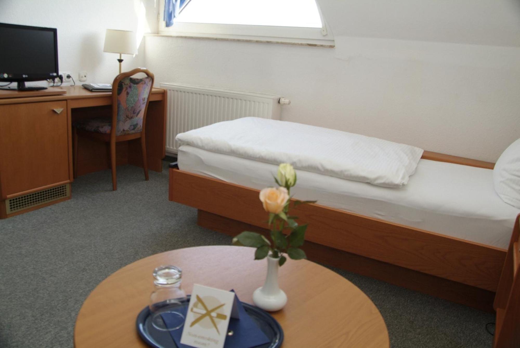 Am Rossplan Hotell Altenburg Rum bild
