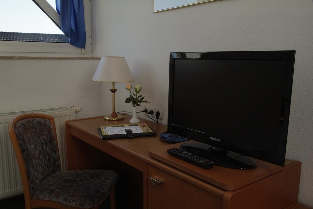 Am Rossplan Hotell Altenburg Rum bild